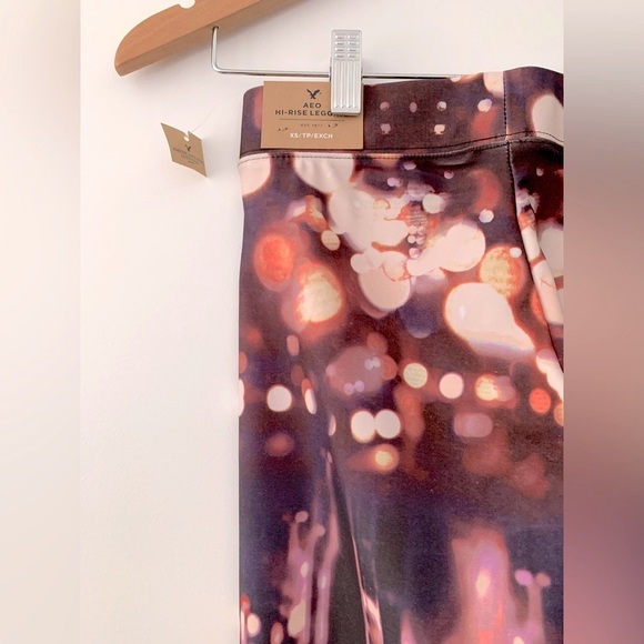 ❗️CLEAROUT❗️NWT! AMERICAN EAGLE hi-rise “city in the rain” LEGGINGS Size XS - Picture 3 of 4